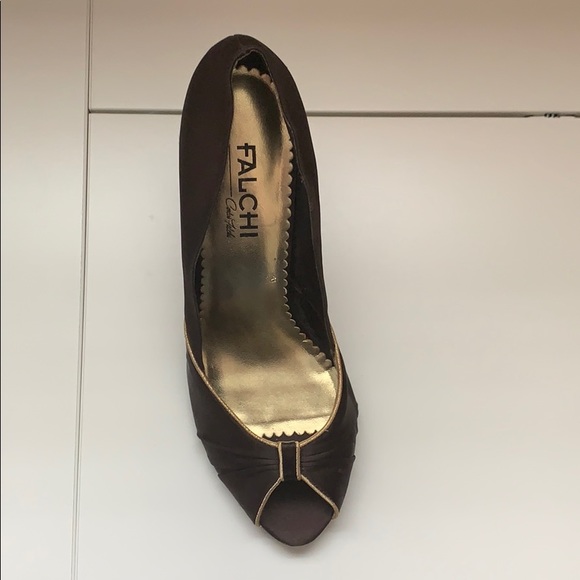 Chocolate brown satin heels - Picture 2 of 3